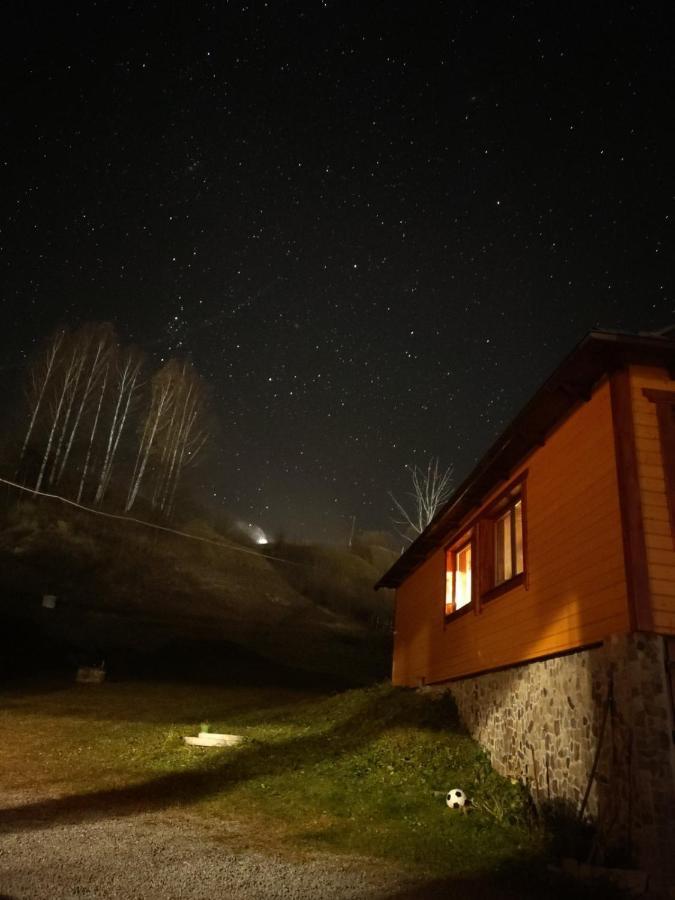 Приватна Садиба "Гереджука" Vorochta Exteriér fotografie